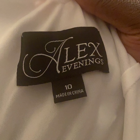 8..Alex Evenings Floral Tea Length Dress - Picture 8 of 8